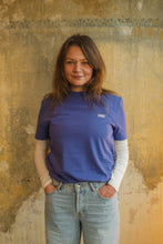 Lade das Bild in den Galerie-Viewer, unisex-shirt - "the conversation" - white print