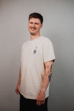 Lade das Bild in den Galerie-Viewer, unisex-shirt - "stay hydrated" - on demand