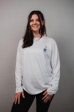 Lade das Bild in den Galerie-Viewer, unisex-longsleeve - "stay hydrated" - on demand