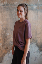 Lade das Bild in den Galerie-Viewer, shirt - "tiger" - kaffa coffee