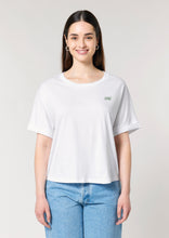 Lade das Bild in den Galerie-Viewer, shirt - "die selbstbestimmte" - weiß