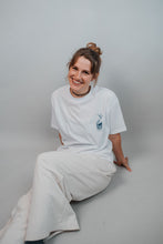 Lade das Bild in den Galerie-Viewer, boxy frauen-shirt nova - "stay hydrated" - on demand
