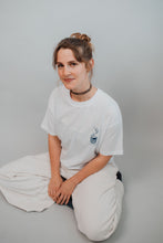 Lade das Bild in den Galerie-Viewer, boxy frauen-shirt nova - "stay hydrated" - on demand
