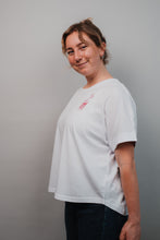 Lade das Bild in den Galerie-Viewer, oversized frauen-shirt - "stay hydrated" - on demand
